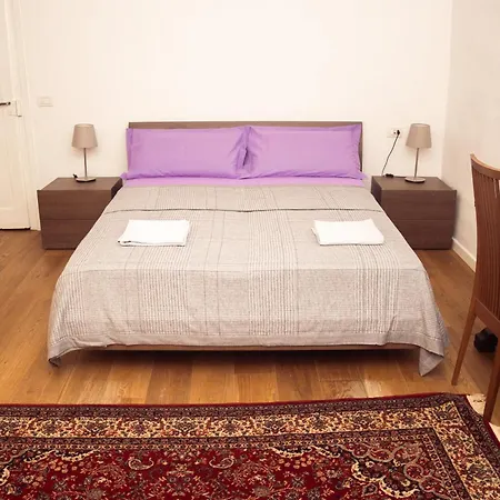 Vintage In The Heart Of Apartment